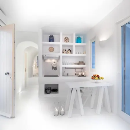 Astrini Holiday home *